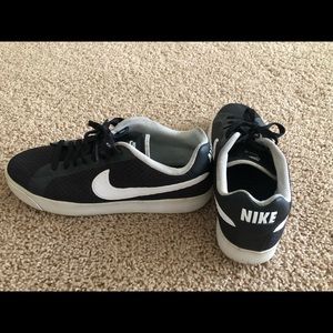 Nike men’s running shoes. Size 9.5.